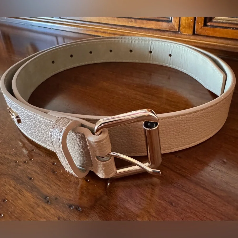 Steve Madden Tan Leather Belt with Gold Buckle - Picture 1 of 4
